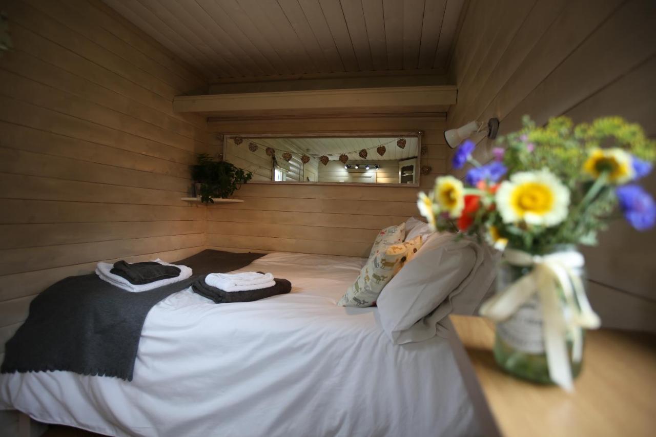 The Shepherd's Hut * Sheriff Hutton