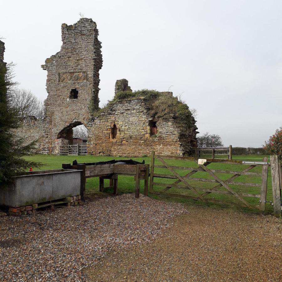 Деревянный коттедж The Shepherd's Hut Sheriff Hutton